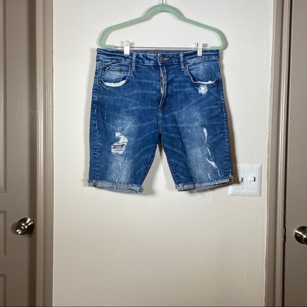 American Eagle Joey’s denim cutoffs extreme flex